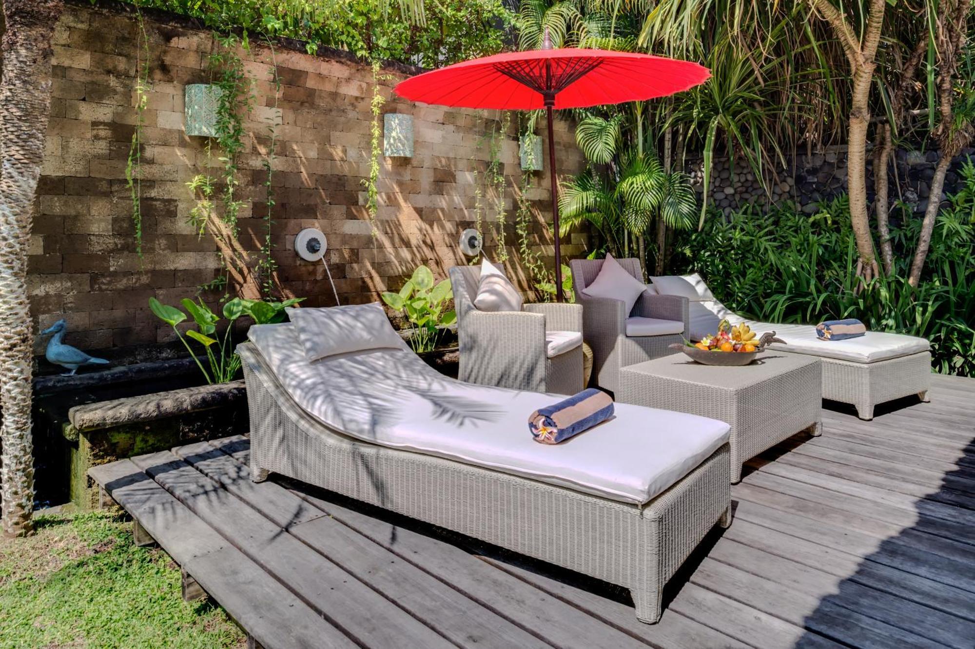 Villa Tirta Naga Bali Seminyak Exterior foto