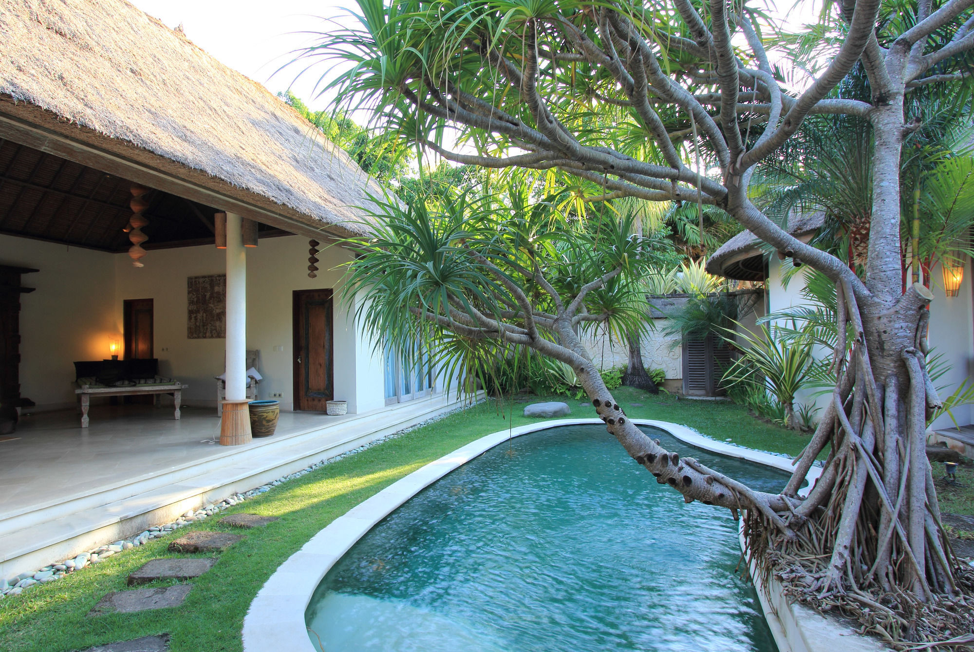 Villa Tirta Naga Bali Seminyak Exterior foto